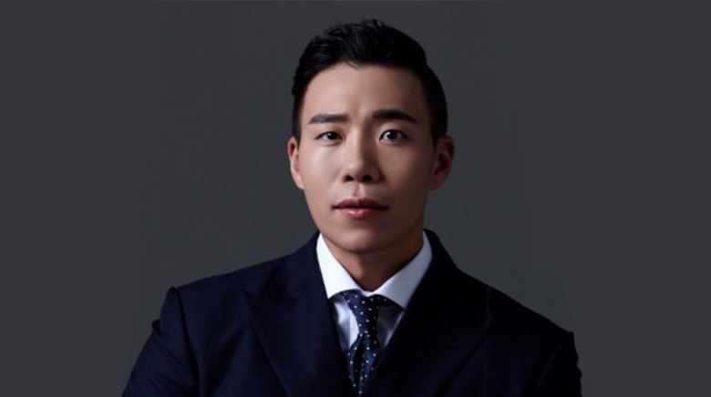 Tae Won Seok as Sin Jae Hong | (Main Role)