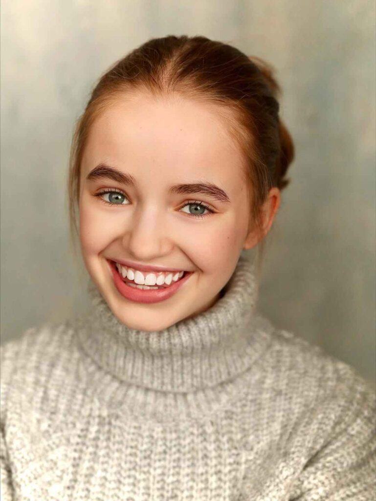 Nell Fisher Biography | Stranger Things Holly Wheeler